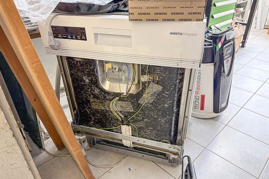 Geschirrspüler Elektra Bregenz, defekt